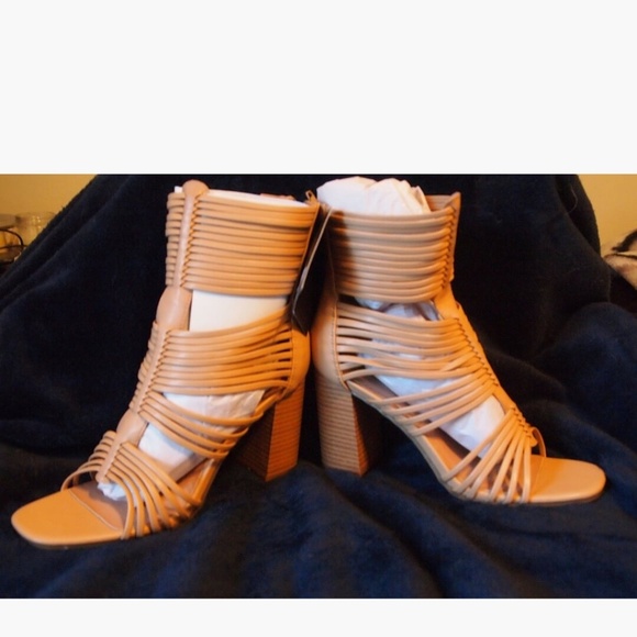 Forever 21 Shoes - Women's sandals